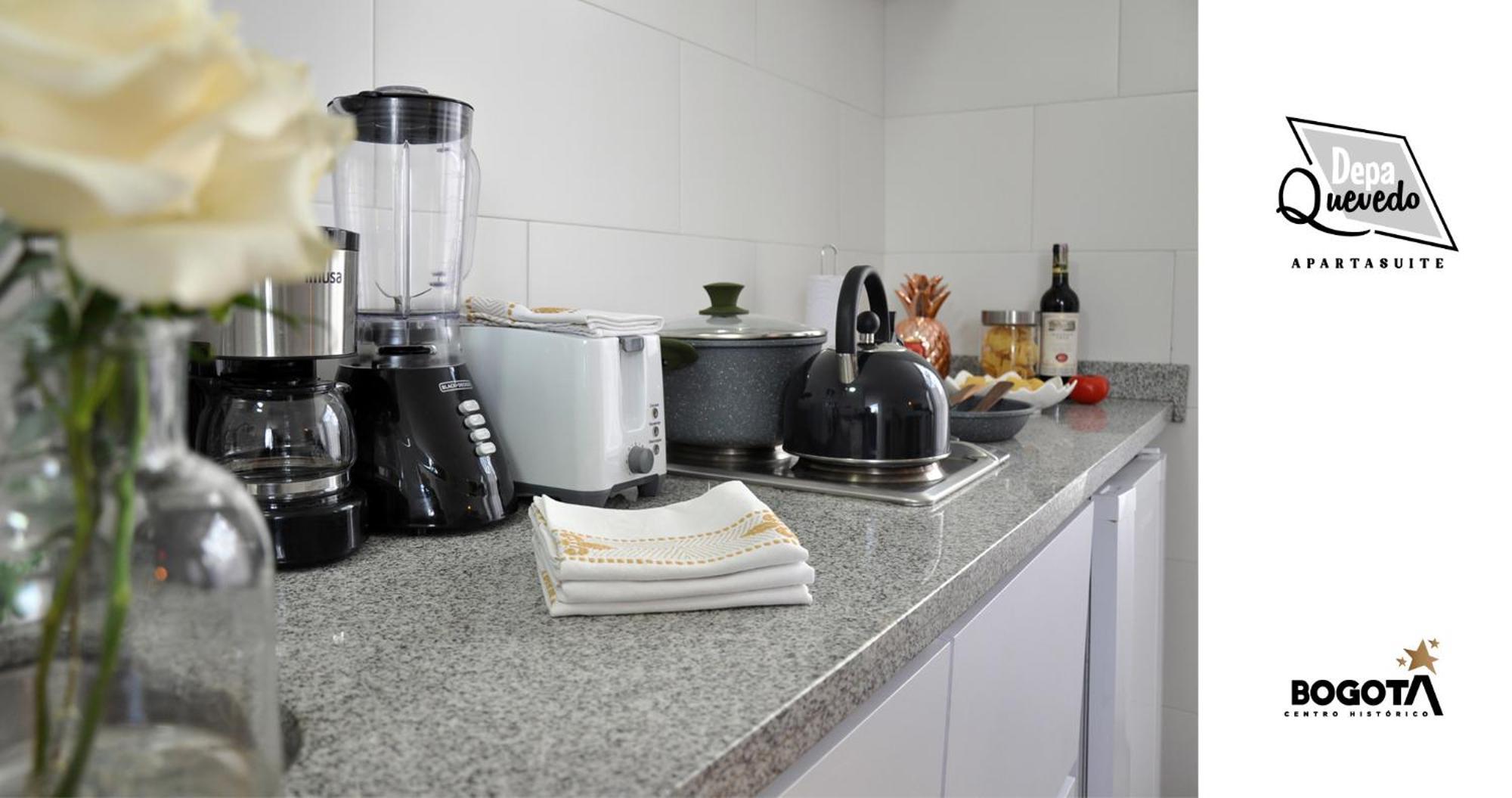Depa Quevedo - Trendy Revamped Flat - Exceptional Spot In Bogota'S Historic Colonial Square - Candelaria Eksteriør billede